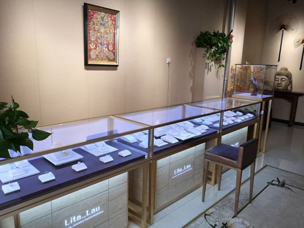 珠寶展柜設(shè)計(jì),鴻鈦珠寶展柜廠家,珠寶展示柜臺(tái)